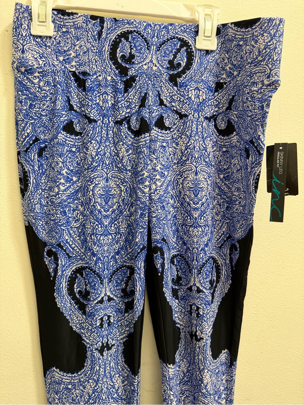 NWT I.N.C stretchy skinny leggings